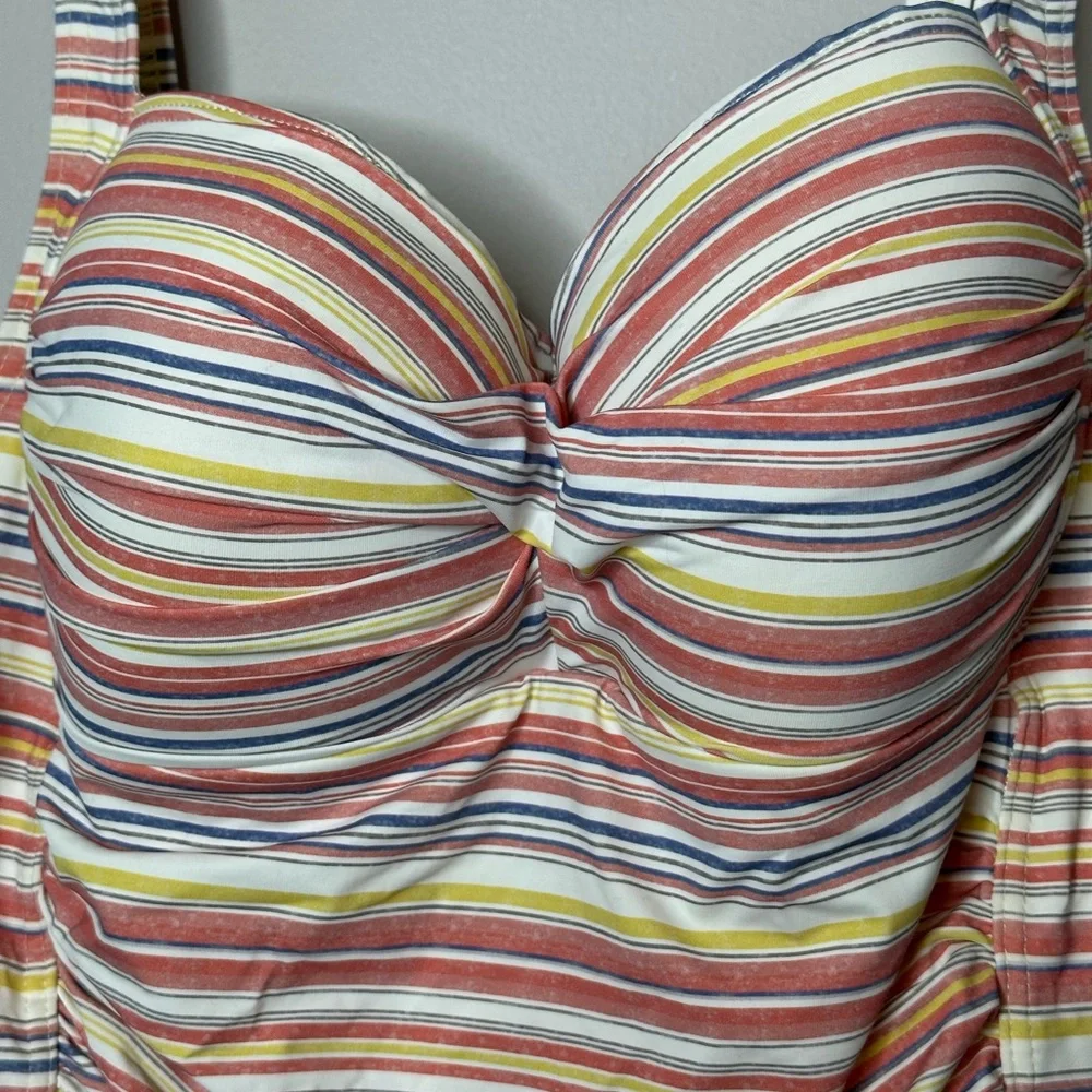 Nip Tuck Women's One Piece Swimsuit Sz 6‎ Travel Multi Cup Tummy Control Luxury